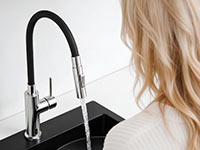 Distanza - Sink sensor mixer with flexible spout and 2-function aerator, black/chrome